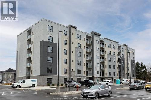 190 Main Street East Unit# 108, Kingsville, ON - Outdoor With Balcony With Facade