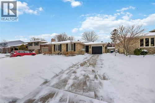 1912 Winslow Crescent, Sarnia, ON - Outdoor With Facade