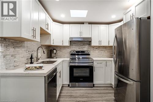 21 Chatham Street, Hamilton, ON - Indoor Photo Showing Kitchen With Double Sink With Upgraded Kitchen