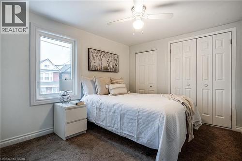 21 Chatham Street, Hamilton, ON - Indoor Photo Showing Bedroom
