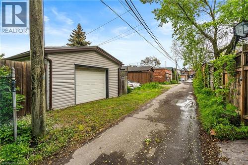 21 Chatham Street, Hamilton, ON - Outdoor