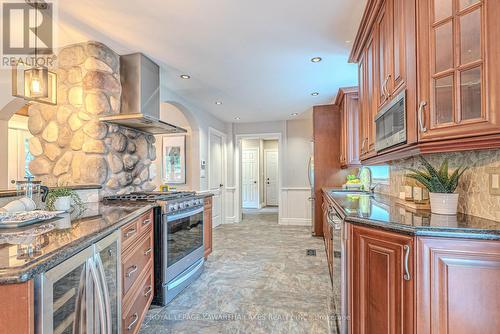 7725 Leskard Road N, Clarington, ON - Indoor Photo Showing Kitchen