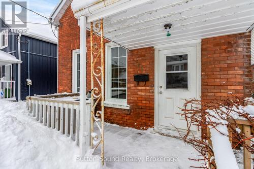 Covered front porch - 269 6Th Street E, Owen Sound, ON - Outdoor With Exterior