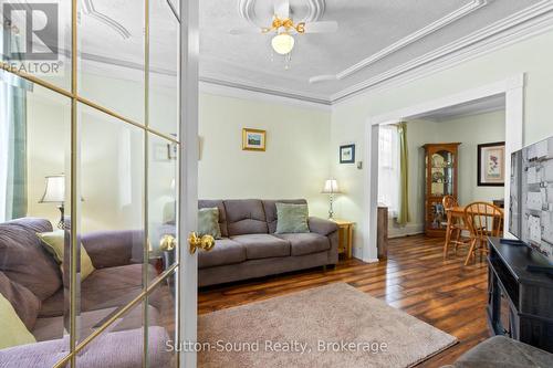 Living room - open to dining area - 269 6Th Street E, Owen Sound, ON - Indoor Photo Showing Other Room