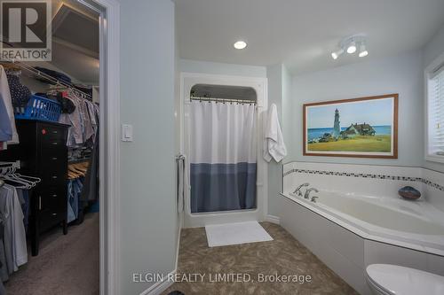 10 Kingfisher Court, St. Thomas, ON - Indoor Photo Showing Bathroom