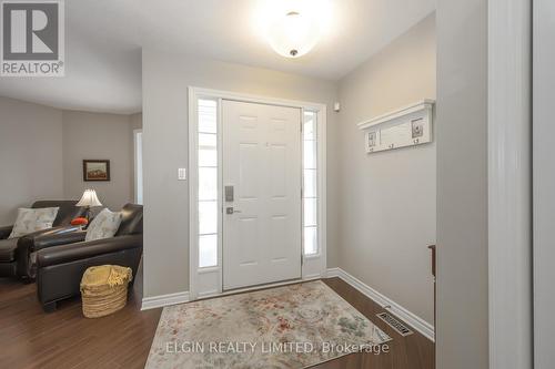 10 Kingfisher Court, St. Thomas, ON - Indoor Photo Showing Other Room