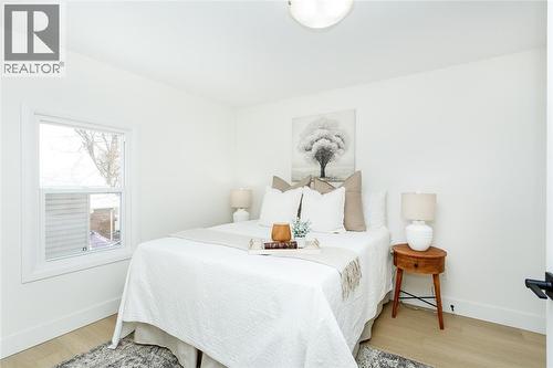 401 Devine Street, Sarnia, ON - Indoor Photo Showing Bedroom