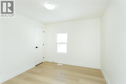 401 Devine Street, Sarnia, ON - Indoor Photo Showing Other Room