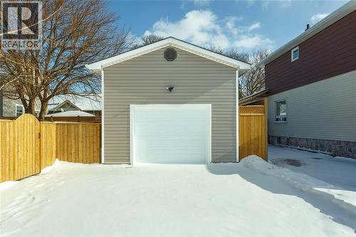 401 Devine Street, Sarnia, ON - Outdoor With Exterior