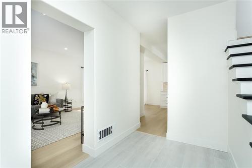 401 Devine Street, Sarnia, ON - Indoor Photo Showing Other Room