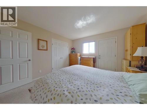 2813 3 Highway, Creston, BC 