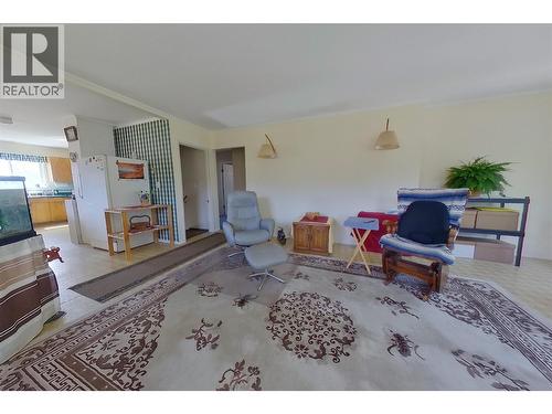 2813 3 Highway, Creston, BC 