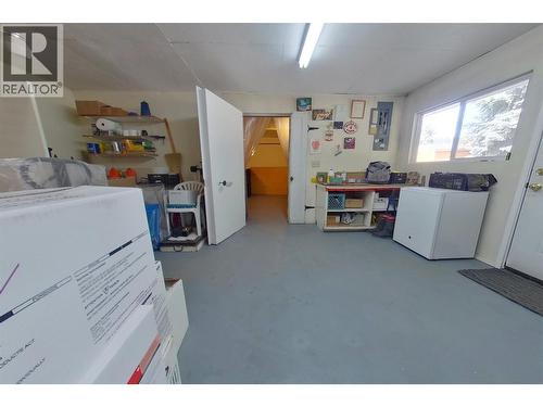 2813 3 Highway, Creston, BC 
