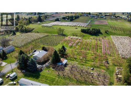 2813 3 Highway, Creston, BC 