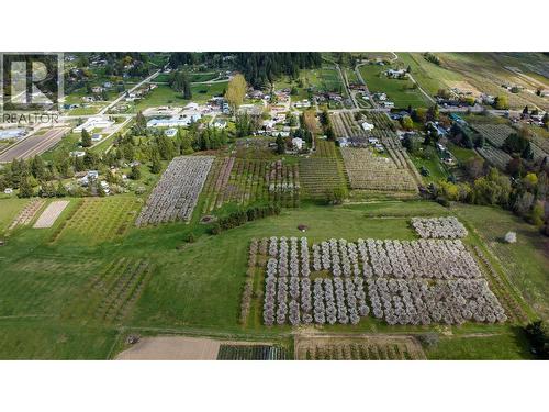 2813 3 Highway, Creston, BC 