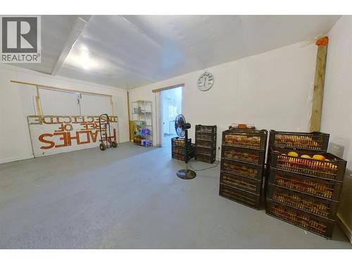 2813 3 Highway, Creston, BC 