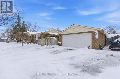 8257 Post Road, Niagara Falls (Ascot), ON - Outdoor