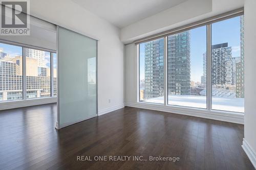 1107 - 8 The Esplanade Avenue, Toronto, ON - Indoor Photo Showing Other Room