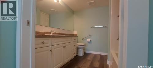 313 325 Keevil Crescent, Saskatoon, SK - Indoor Photo Showing Bathroom