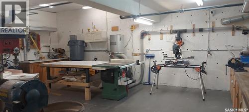 313 325 Keevil Crescent, Saskatoon, SK - Indoor