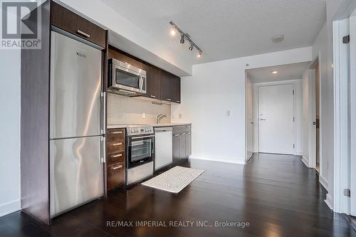 1503 - 295 Adelaide Street W, Toronto, ON - Indoor Photo Showing Kitchen