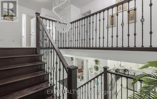 228 Greti Drive, Hamilton, ON - Indoor Photo Showing Other Room