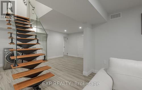 228 Greti Drive, Hamilton, ON - Indoor