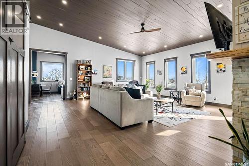 Cote Acreage, Benson Rm No. 35, SK - Indoor Photo Showing Living Room