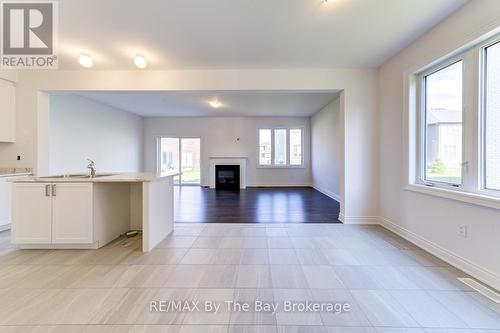 21 Lisa Street, Wasaga Beach, ON - Indoor With Fireplace