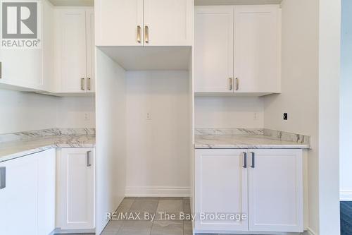 21 Lisa Street, Wasaga Beach, ON - Indoor