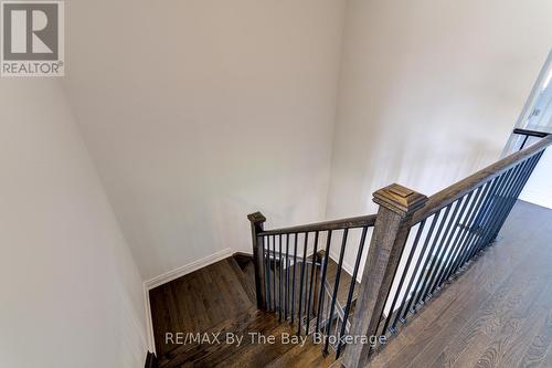 21 Lisa Street, Wasaga Beach, ON - Indoor Photo Showing Other Room