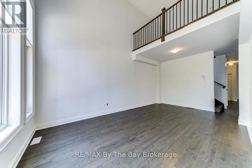 5 Misty Ridge Road, Wasaga Beach, ON - Indoor Photo Showing Other Room