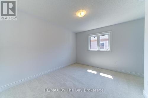 5 Misty Ridge Road, Wasaga Beach, ON - Indoor Photo Showing Other Room