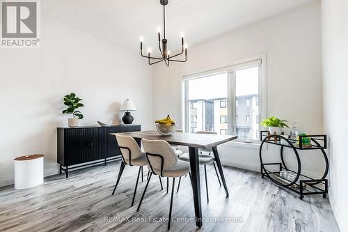 59 Lily Lane, Guelph (Clairfields/Hanlon Business Park), ON - Indoor Photo Showing Dining Room