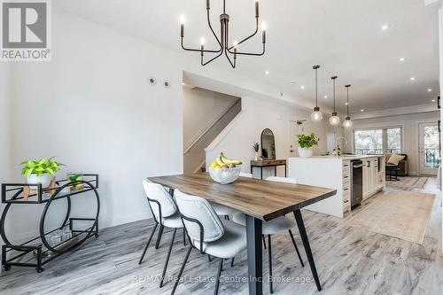 59 Lily Lane, Guelph (Clairfields/Hanlon Business Park), ON - Indoor Photo Showing Dining Room