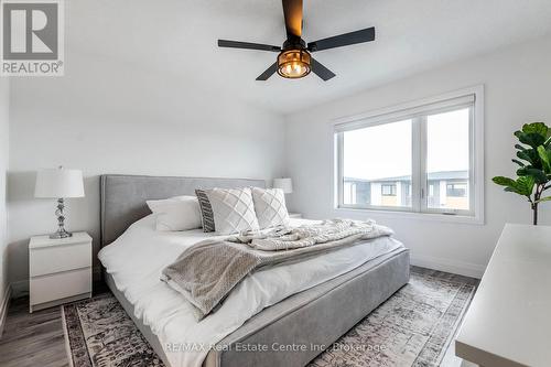 59 Lily Lane, Guelph (Clairfields/Hanlon Business Park), ON - Indoor Photo Showing Bedroom