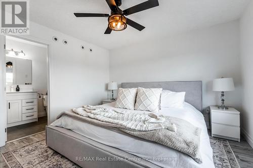 59 Lily Lane, Guelph (Clairfields/Hanlon Business Park), ON - Indoor Photo Showing Bedroom