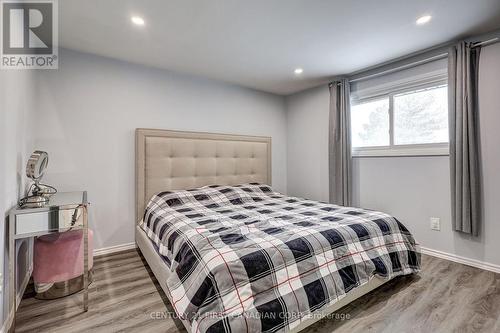 86 Patience Crescent, London South (South X), ON - Indoor Photo Showing Bedroom