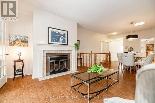fireplace - 14 - 27 Pine Needles Court, Ottawa, ON - Indoor Photo Showing Living Room With Fireplace