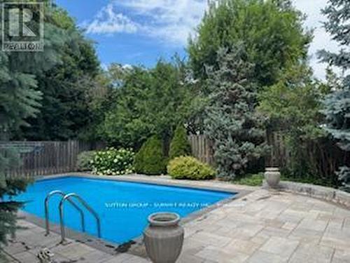 25 Sora Drive, Mississauga, ON - Outdoor With In Ground Pool