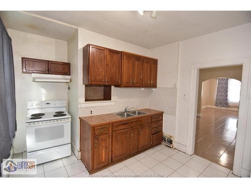 735-737 Partington, Windsor, ON 