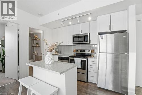 550 North Service Road Unit# 801, Grimsby, ON - Indoor Photo Showing Kitchen With Upgraded Kitchen