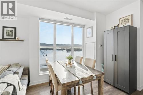 550 North Service Road Unit# 801, Grimsby, ON - Indoor Photo Showing Dining Room