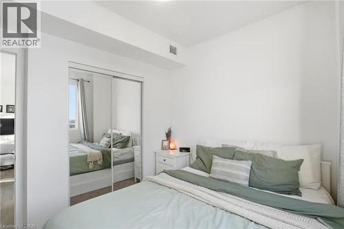 550 North Service Road Unit# 801, Grimsby, ON - Indoor Photo Showing Bedroom