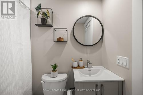 40 Elm Street, Gananoque, ON - Indoor Photo Showing Bathroom