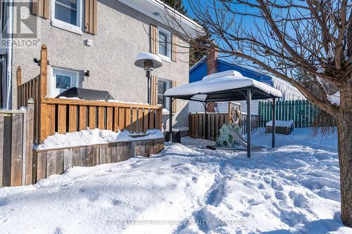 40 Elm Street, Gananoque, ON - Outdoor