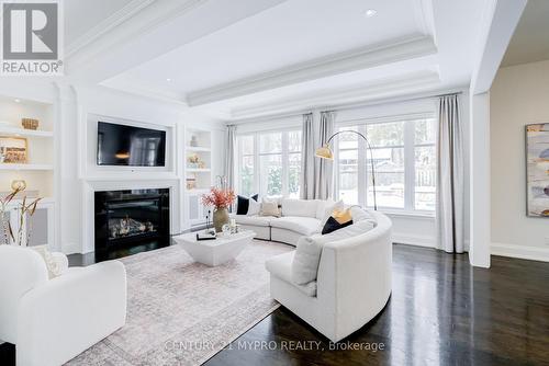 1389 Weaver Avenue, Oakville, ON - Indoor Photo Showing Living Room With Fireplace