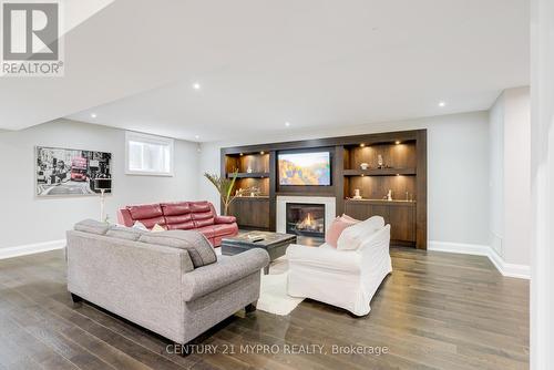 1389 Weaver Avenue, Oakville, ON - Indoor Photo Showing Living Room With Fireplace