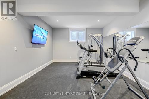 1389 Weaver Avenue, Oakville, ON - Indoor Photo Showing Gym Room