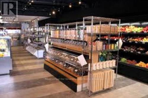 1263 Dundas Street W, Toronto, ON 